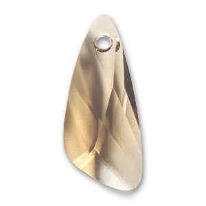 6690 WING PENDANT- LIGHT COLORADO TOPAZ